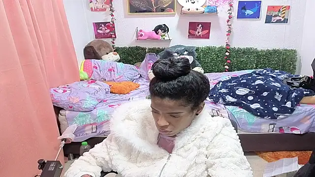 Chat +18 de thianahorny ao vivo