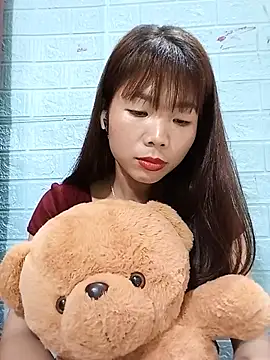 AmyLinee01 即時 XXX 聊天