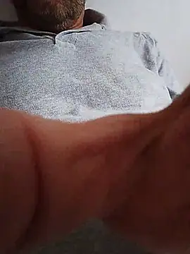 Show modela nipplegayfeet na web-kameri