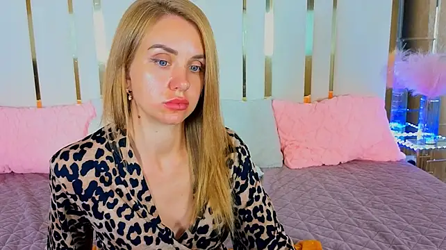 GabriEllla_4U Adlı Modelin Canlı XXX Sohbeti