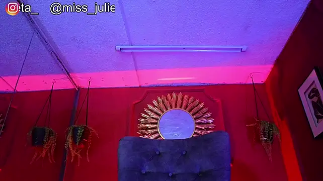 XXX chat uživo modela Julieta_Russell