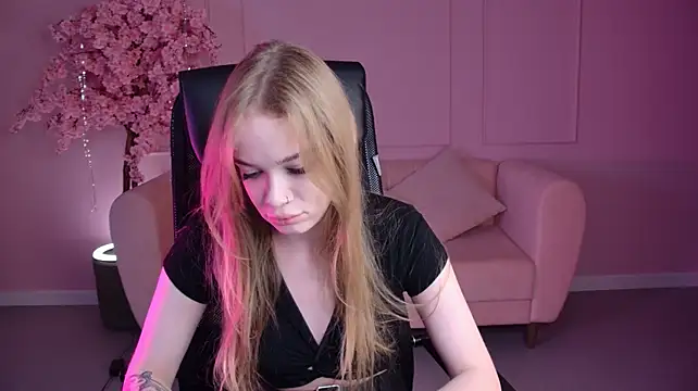 AmyNox live XXX chat