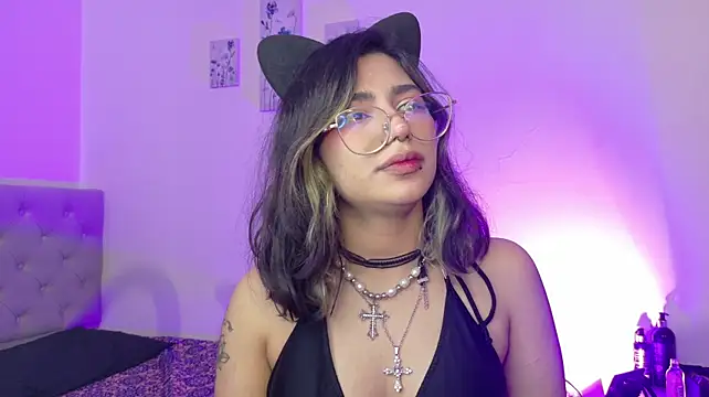 Alejaa_storm Adlı Modelin Canlı XXX Sohbeti