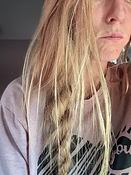 GoldenFlameGoddess 网络视讯表演