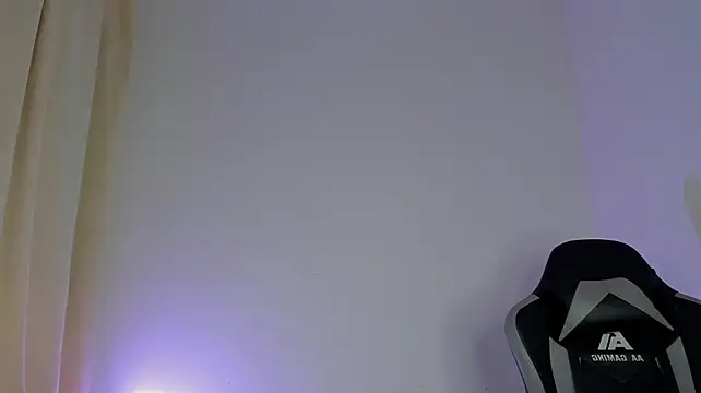 Chat XXX ao vivo de Lukeetaylor