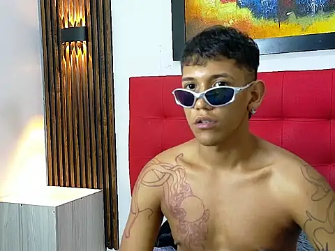 Show modela _Benjamin11 na web-kameri