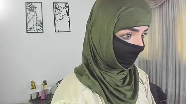 Uzra_hayed's Live XXX Chat