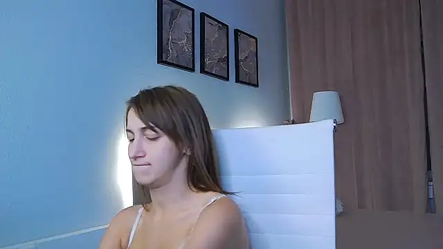 SofiaHill XXX чат на живо