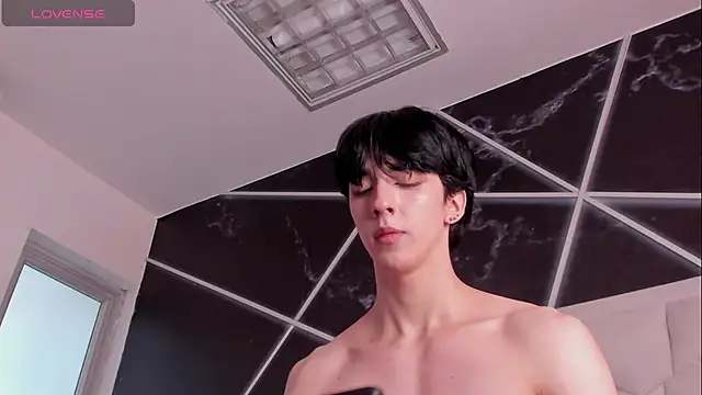 แชท XXX สดของ AerumChae
