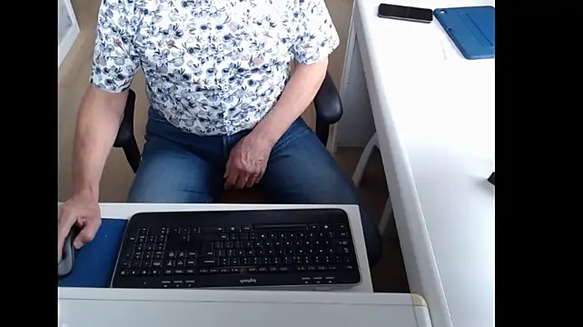 dutchpornking live XXX chat