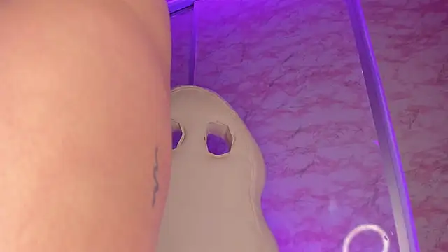 sexy__skinny4u's Live XXX Chat