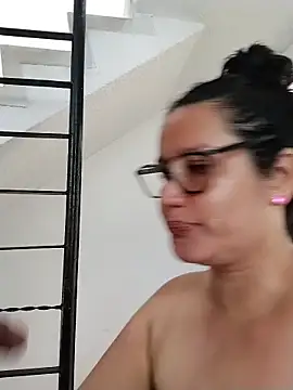 keilymadam's Live XXX Chat