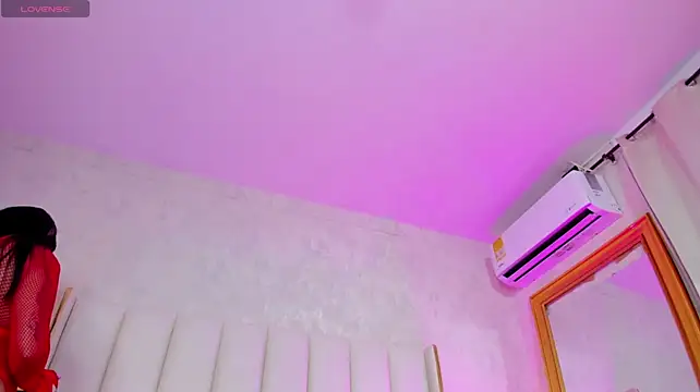 MiaSichell Chat XXX live
