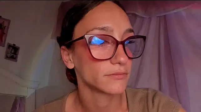 Chatroom XXX en direct de _lh_
