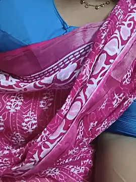 Susmitabhabi69 Adlı Modelin Canlı XXX Sohbeti
