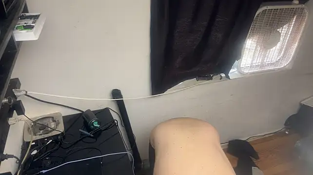 leanjamesdean XXX чат на живо