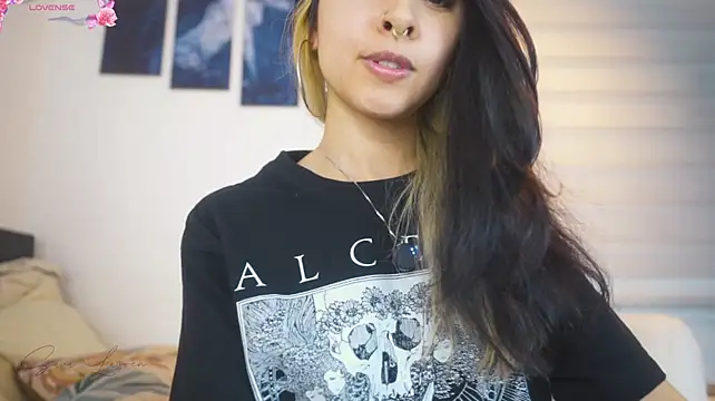 Chatroom XXX en direct de sara-lauren
