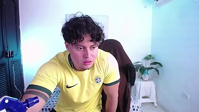 Chat XXX ao vivo de fucking_bear_