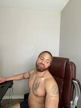 Fathero1time Show in webcam