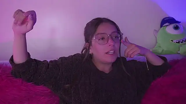 milly_kenner élő XXX-chatje