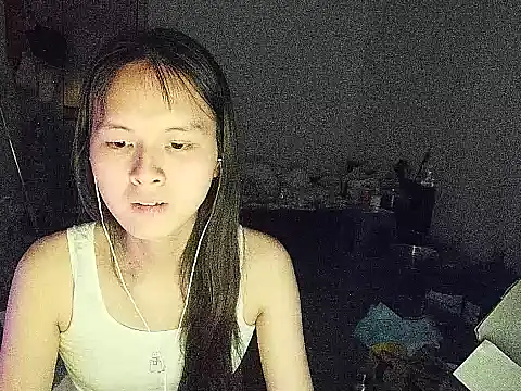 RebelAura Chat XXX in diretta
