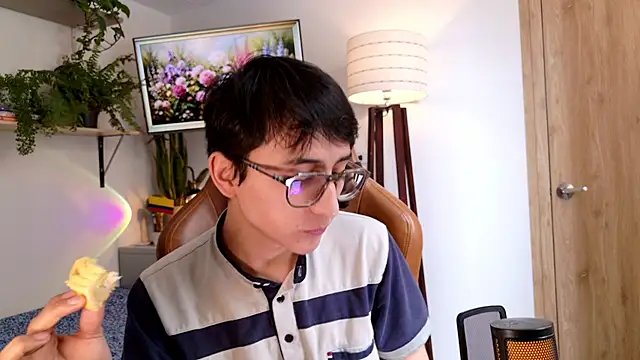 Sr_evann's Live XXX Chat