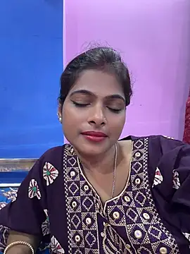 SUZY_QUEEN01's Webcam Show