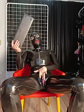 צ'אט XXX בשידור חי של LatexDevil_Blondie