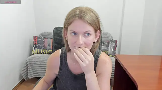Alisha_Skyes' Live XXX Chat