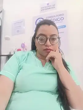 SOFI__10 – Naživo XXX chat