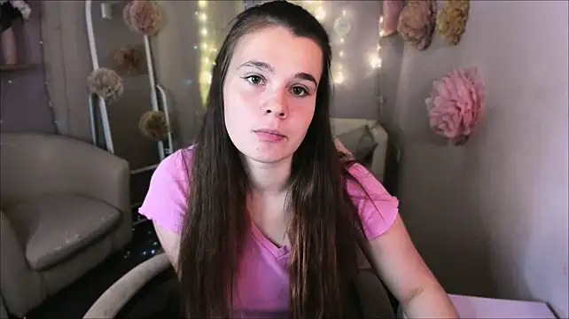 Chat +18 de Kacey_Love ao vivo