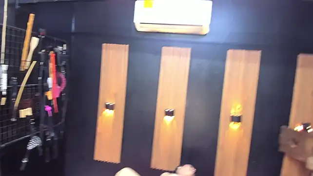 XXX chat uživo modela BDSM_Vantablack___