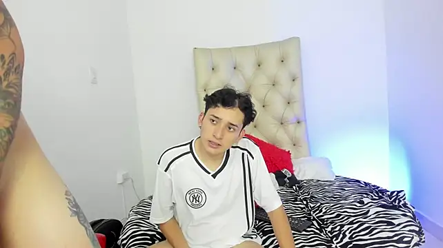 Junior_manuel26_ – webcam-show