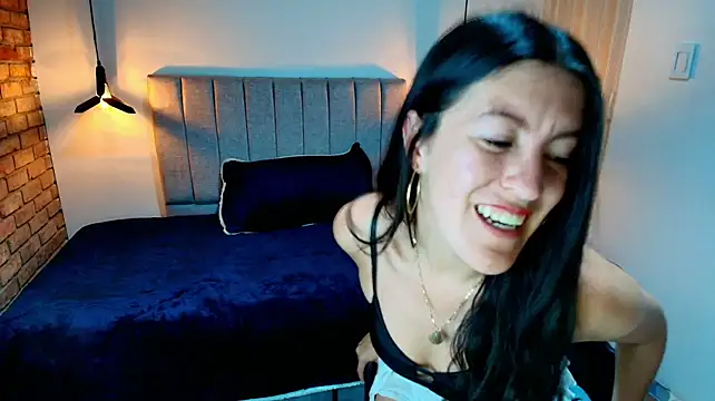 צ'אט XXX בשידור חי של LiaCooper_