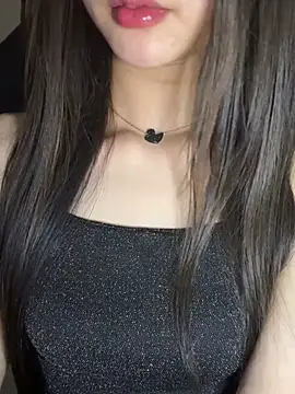 XXX chat uživo modela Yiyina_17