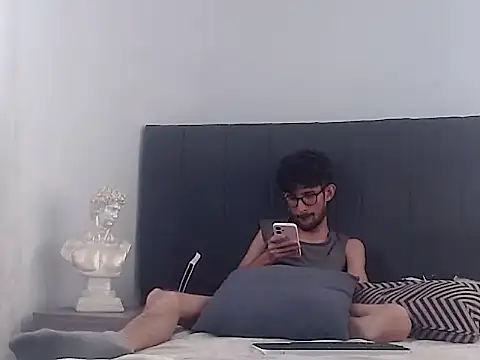 Chatroom XXX en direct de sasuke_bigcock
