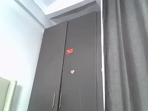 צ'אט XXX בשידור חי של sexyaime