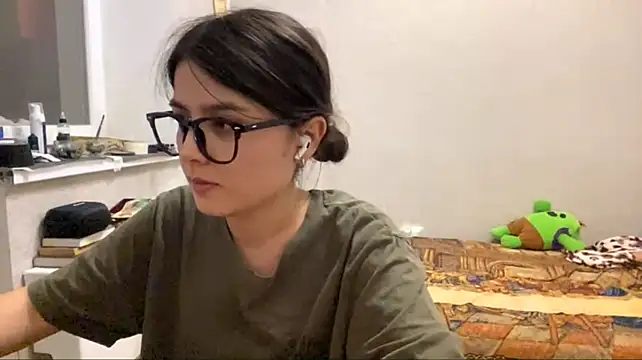 Chat +18 de SaintMari ao vivo