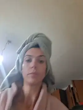 Chat +18 de Wild_Witch ao vivo