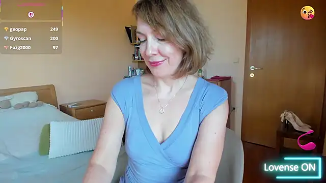 SummerLiza Show in webcam