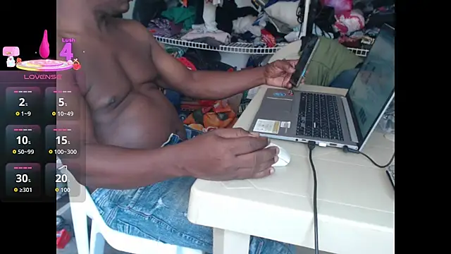 Chat +18 de SEXPOLIAMOR ao vivo