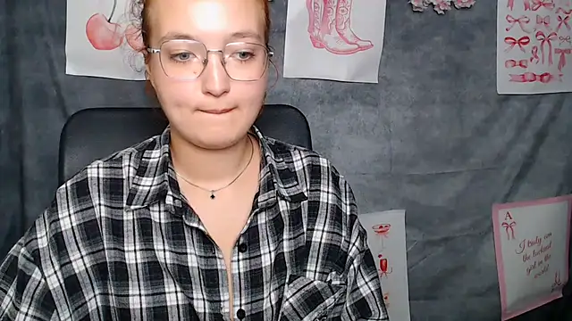 Chat +18 de MissAriaa ao vivo