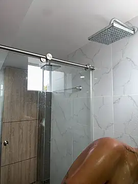 Chat +18 de SALOOMEE__ ao vivo