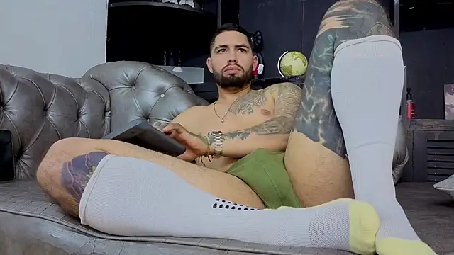 Chat +18 de matteosantos ao vivo
