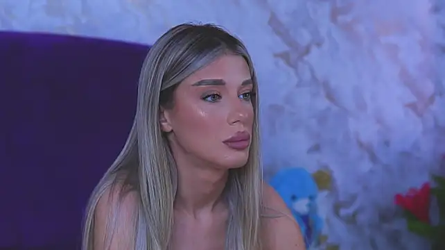 Chat +18 de EllinaNuria ao vivo