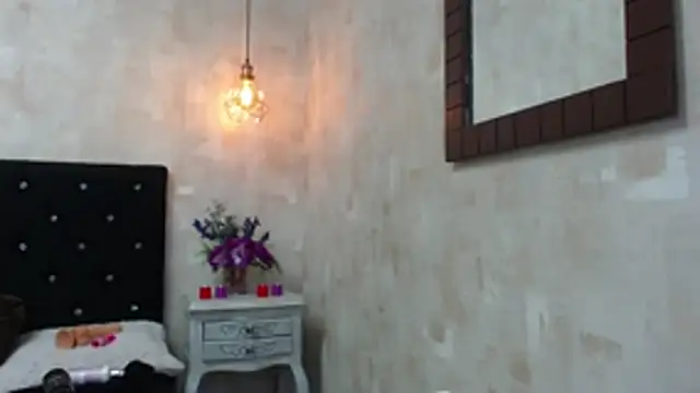 Chat +18 de SelinaRussell ao vivo