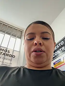 Chat +18 de Ariana-07 ao vivo
