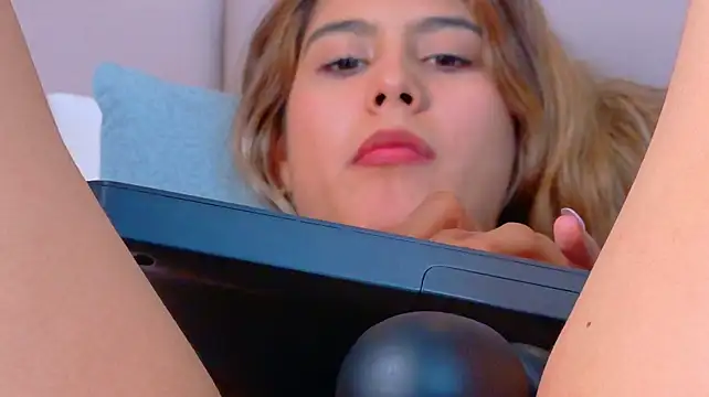 Chat +18 de ZoehAngel ao vivo