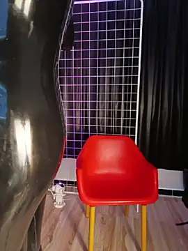 Chat +18 de LatexDevil_Blondie ao vivo