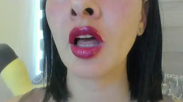 queen_fetish Adlı Modelin Canlı XXX Sohbeti